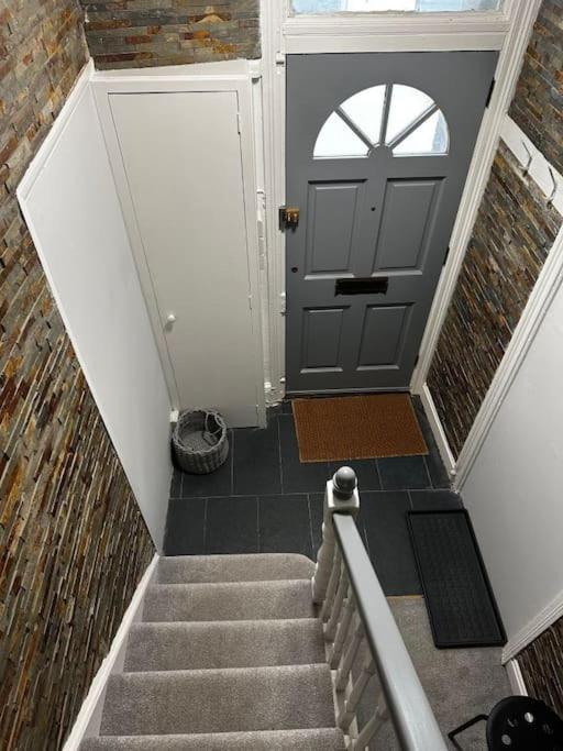شقة High Wycombe Centre- 2 Bed Flat المظهر الخارجي الصورة